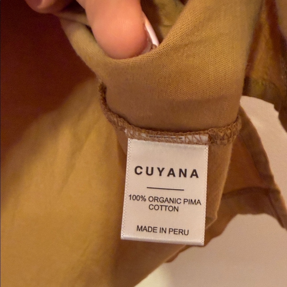 Cuyana women's Tan V-Neck Top size small - Picture 5 of 8
